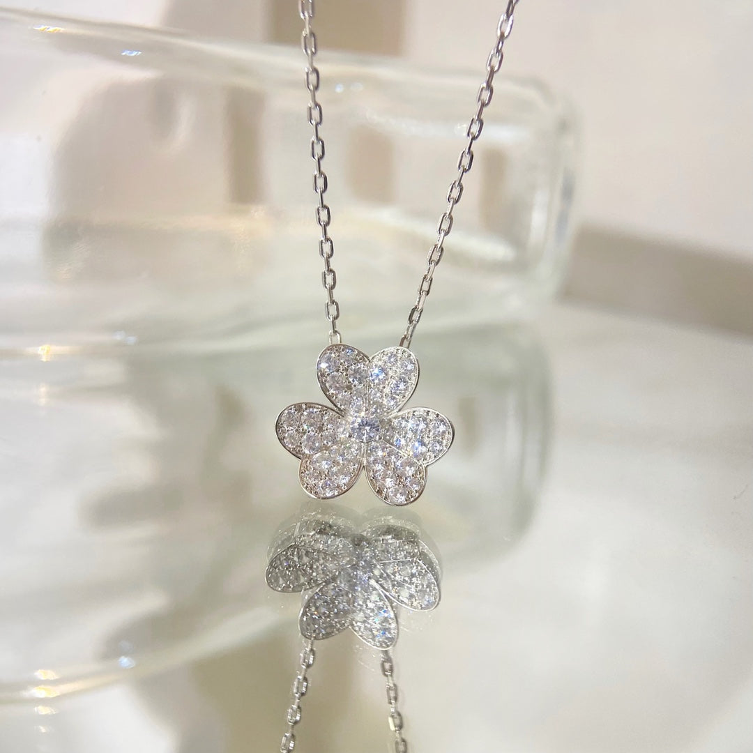 [Regalia Jewelry]FLOWER DIAMOND NECKLACE