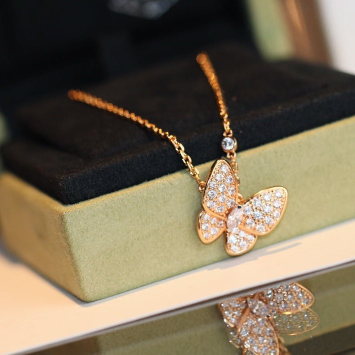 [Regalia Jewelry]BUTTERFLY DIAMOND NECKLACE
