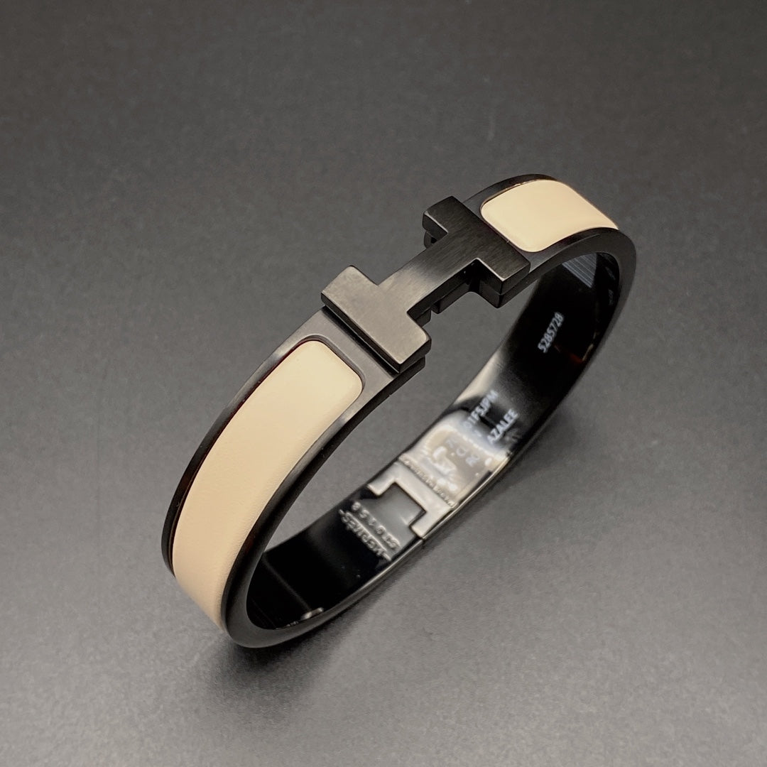 [Regalia Jewelry]H BRACELET 12MM BLACK BEIGE CERAMIC