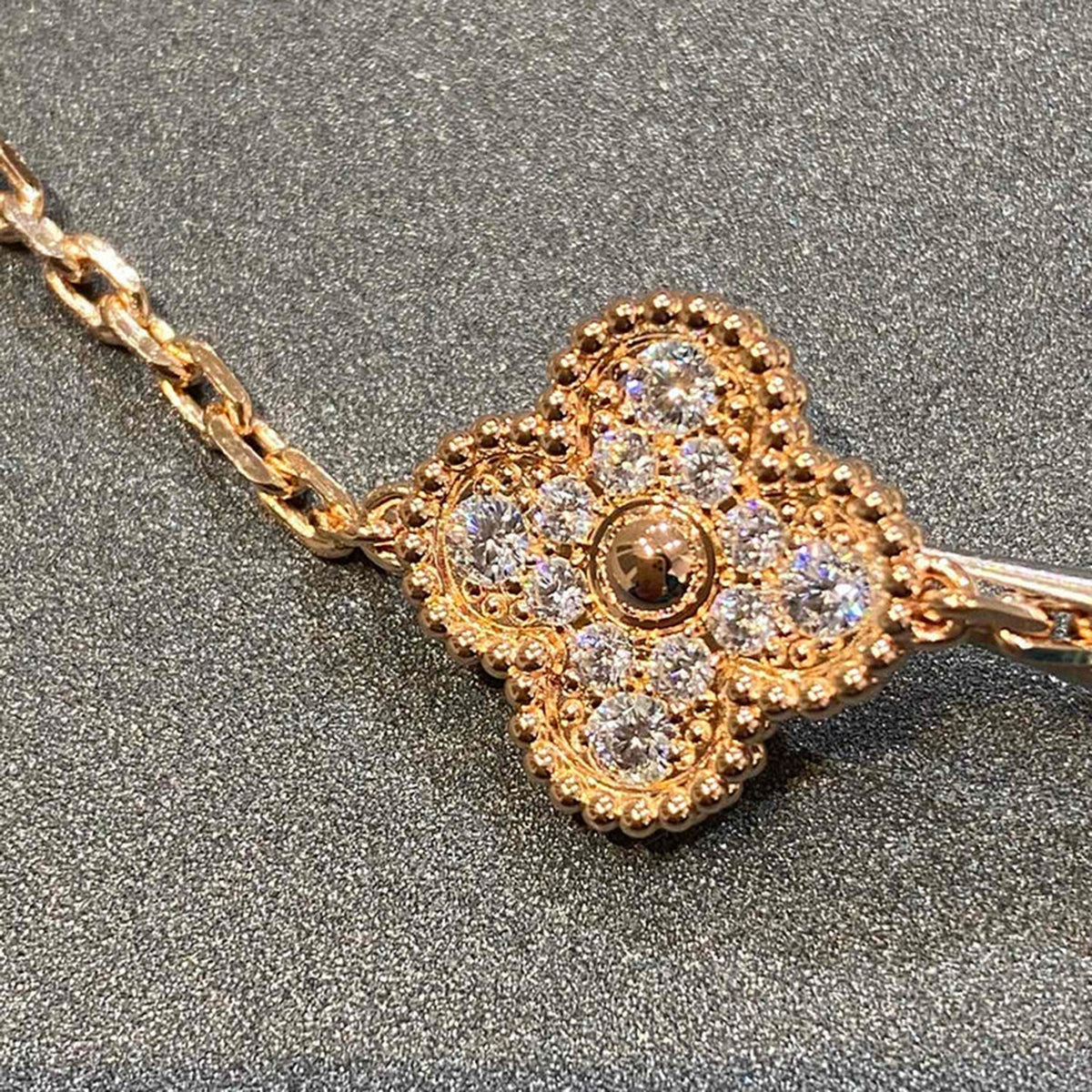 [Regalia Jewelry]CLOVER 5 MOTIFS  FULL DIAMOND BRACELET