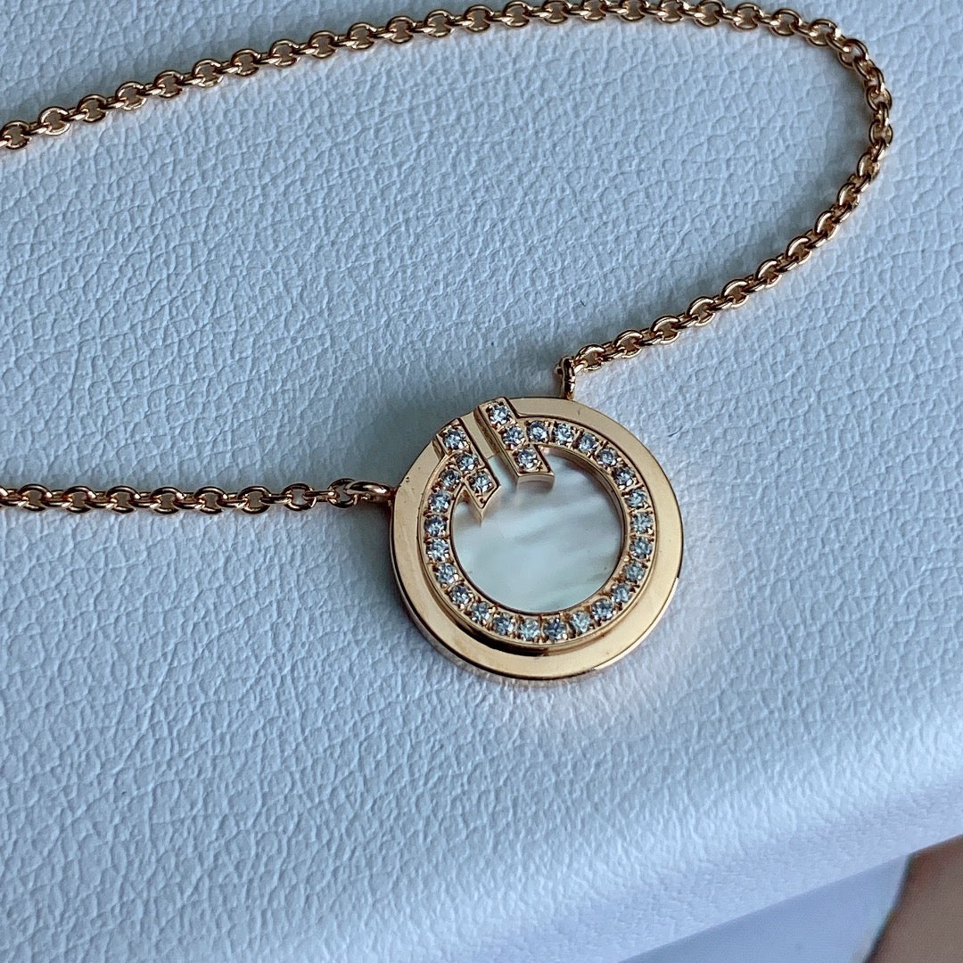 [Regalia Jewels]T DIAMOND CIRCLE PEDANT NECKLACE