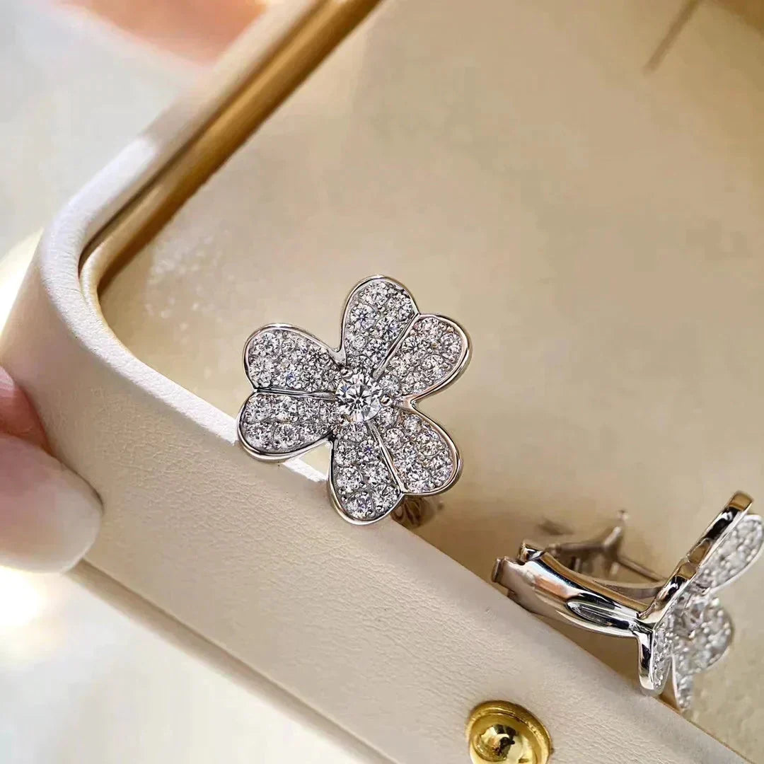 [Regalia Jewelry]CLOVER COMOS DIAMOND EARRINGS SILVER