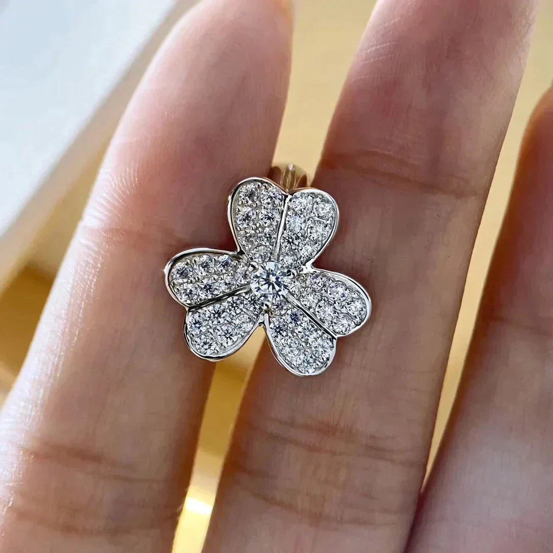 [Regalia Jewelry]CLOVER COMOS DIAMOND EARRINGS SILVER