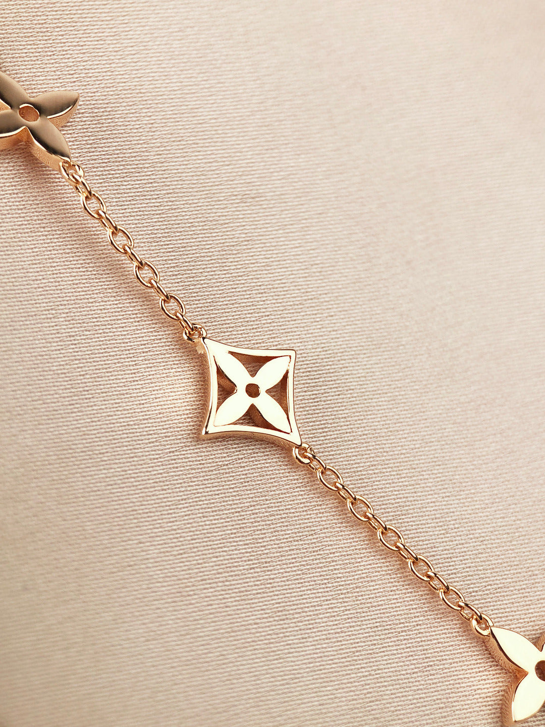 [Regalia Jewelry]STAR AND SUN 7 MOTIFS GOLD BRACELET