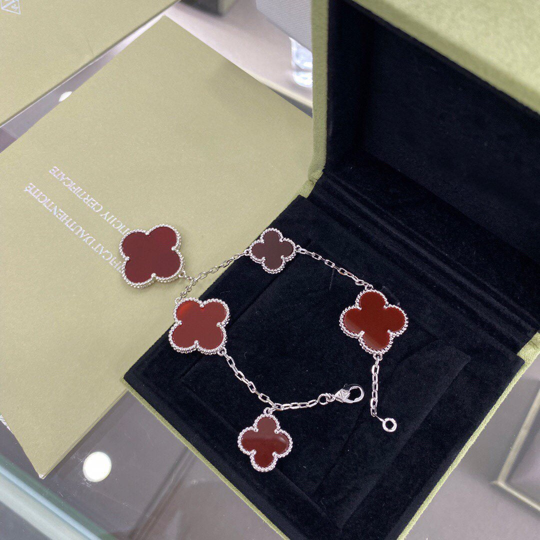 [Regalia Jewelry]CLOVER 5 MOTIFS SIVLER CARNELIAN BRACELET