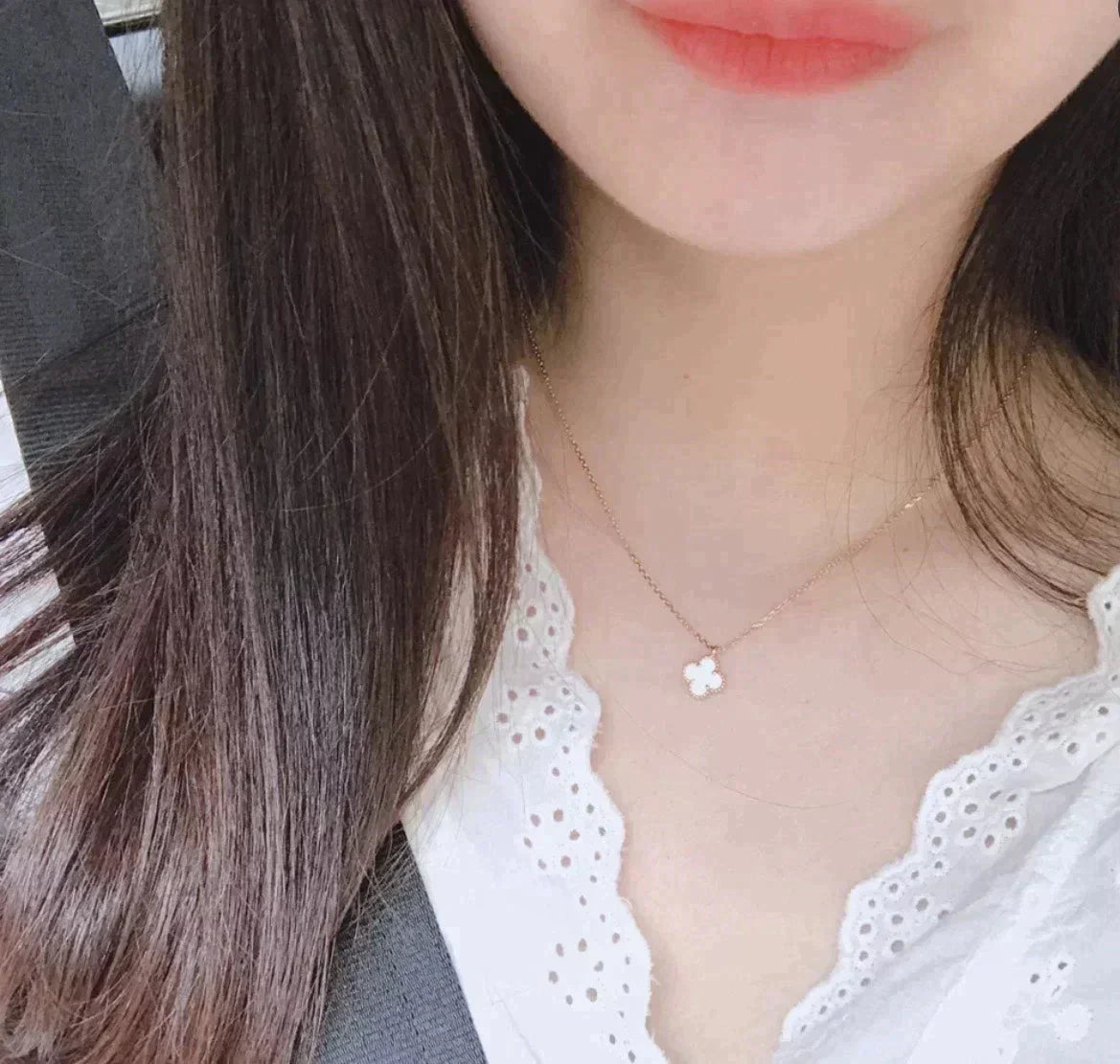 [Regalia Jewelry]CLOVER MINI 9.5MM WHITE MOTHER-OF-PEARL NECKLACE