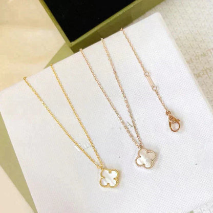 [Regalia Jewelry]CLOVER MINI 9.5MM WHITE MOTHER-OF-PEARL NECKLACE