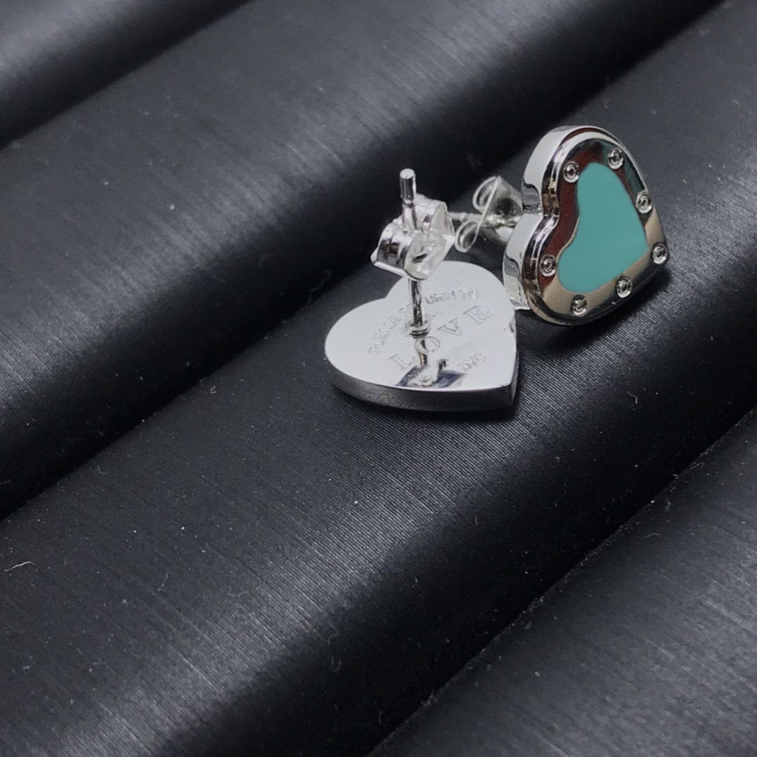 [Regalia Jewels]HEART STUD SILVER EARRINGS