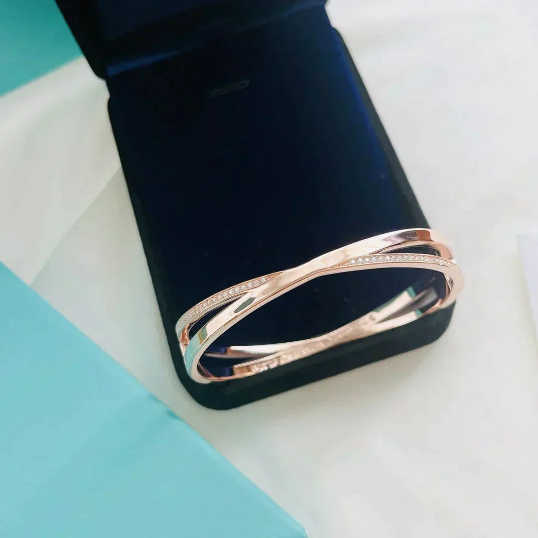 [Regalia Jewels]NARROW HINGED BANGLEIN WITH DIAMONDS SMALL