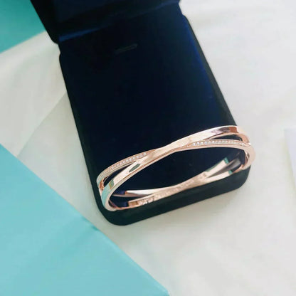 [Regalia Jewels]NARROW HINGED BANGLEIN WITH DIAMONDS SMALL