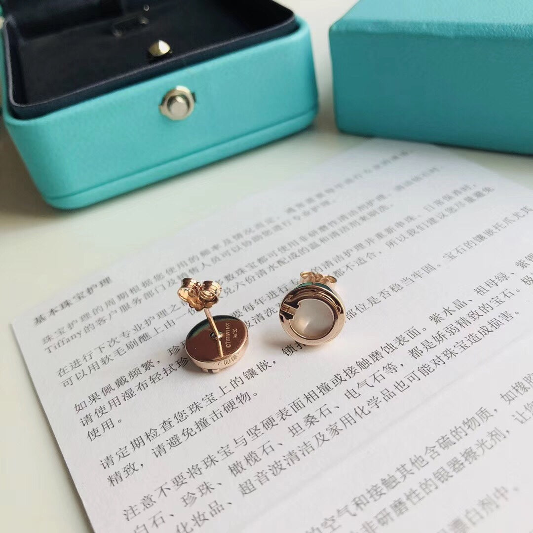 [Regalia Jewels]PEARL CIRCLE EARRINGS MOTHER