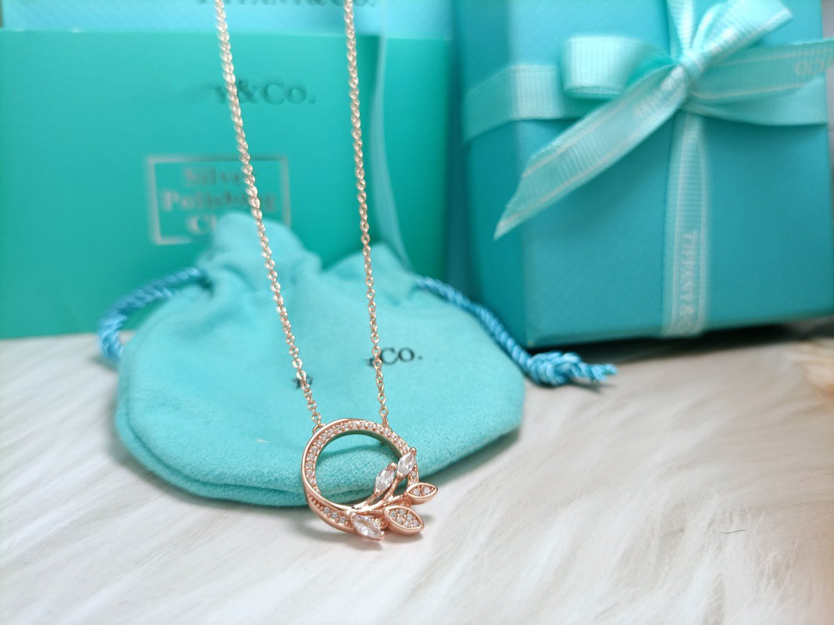 [Regalia Jewels]DIAMOND VINE CIRCLE PENDANT PLATINUM NECKLACE
