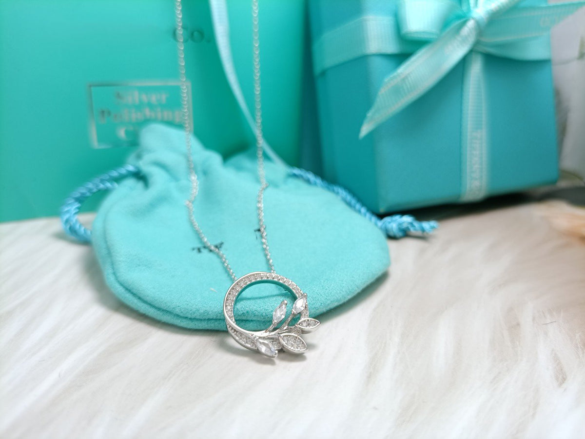 [Regalia Jewels]DIAMOND VINE CIRCLE PENDANT PLATINUM NECKLACE