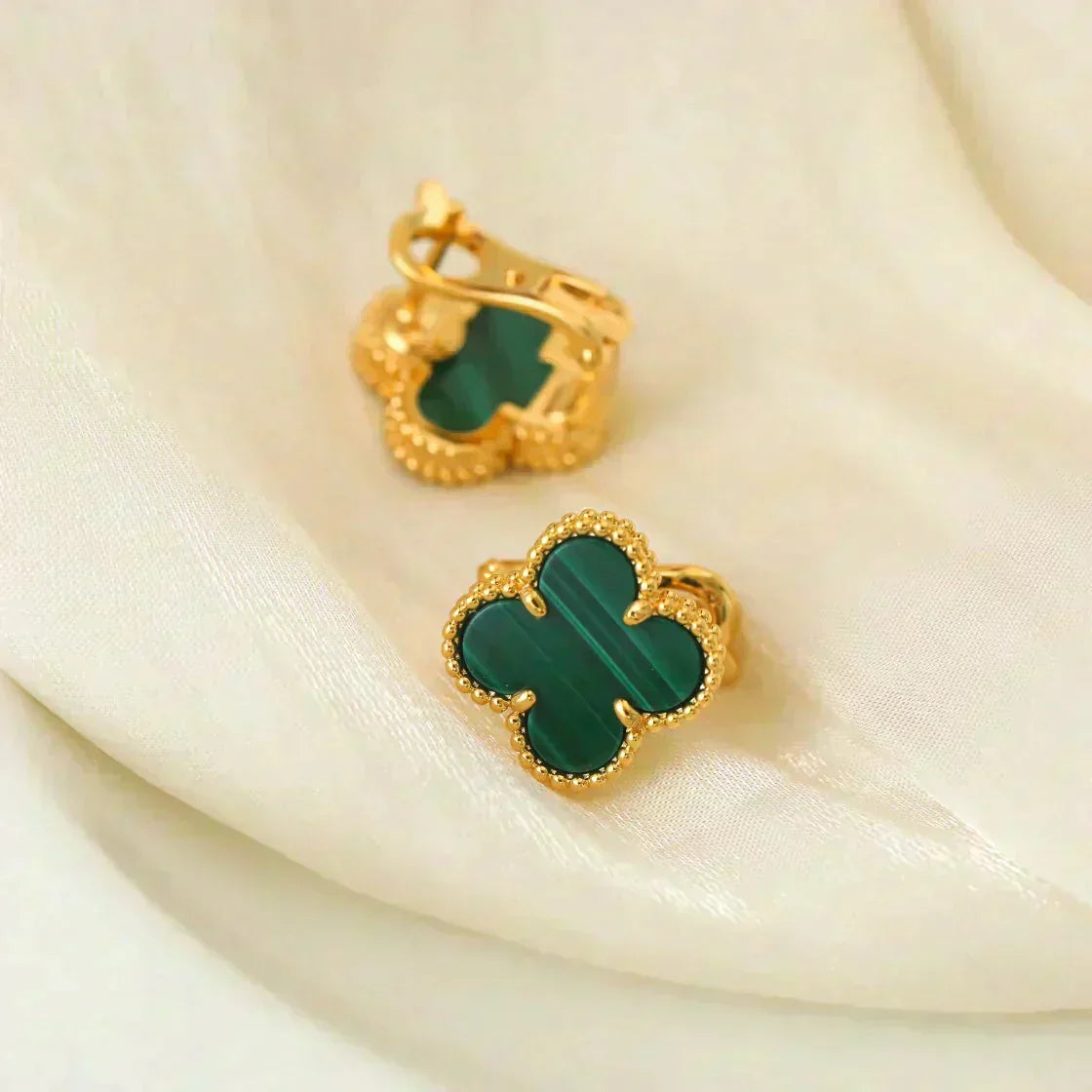 [Regalia Jewelry]CLOVER MEDIUM 1 MOTIFS MALACHITE  EARRINGS