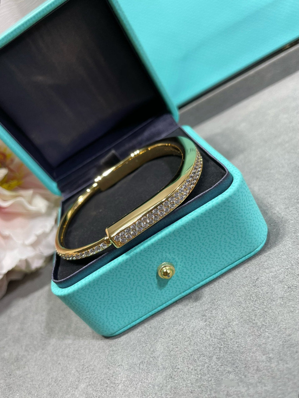 [Regalia Jewels]LOCK BRACELET DIAMOND PAVED