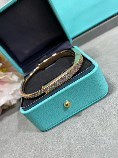 [Regalia Jewels]LOCK BRACELET DIAMOND PAVED