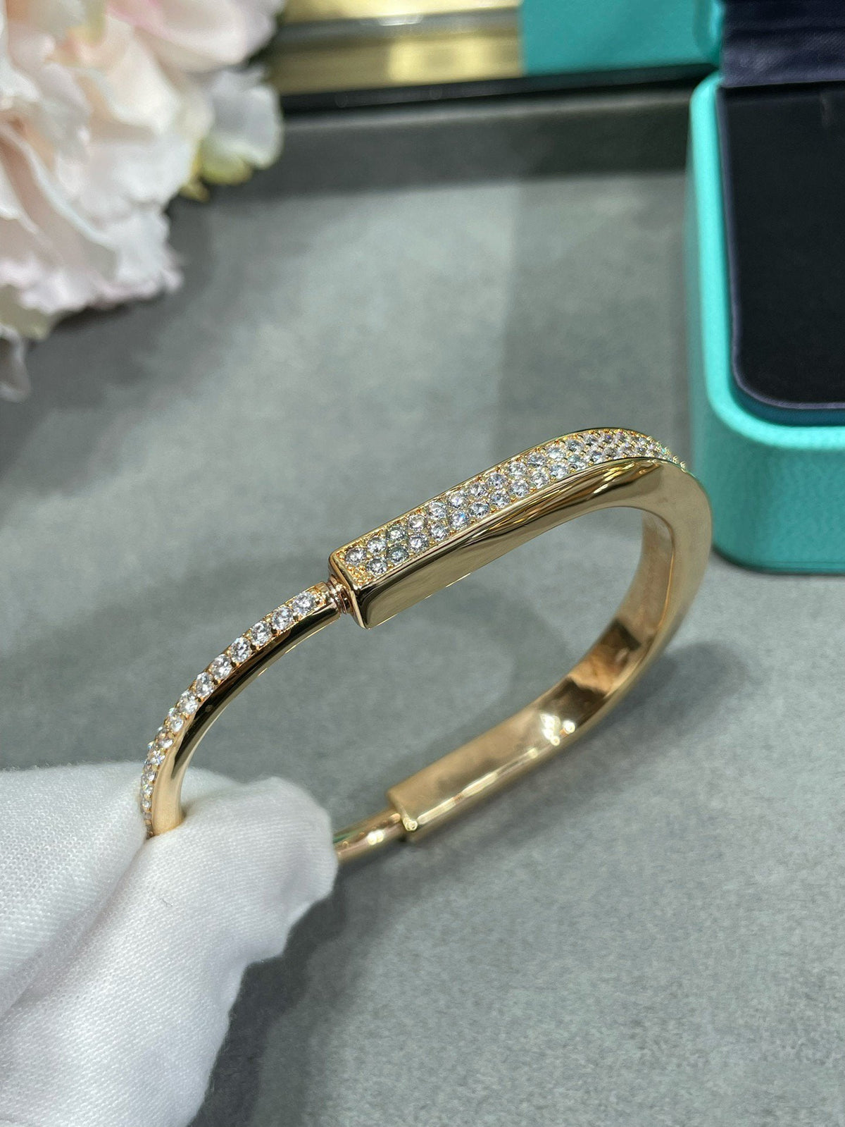 [Regalia Jewels]LOCK BRACELET DIAMOND PAVED