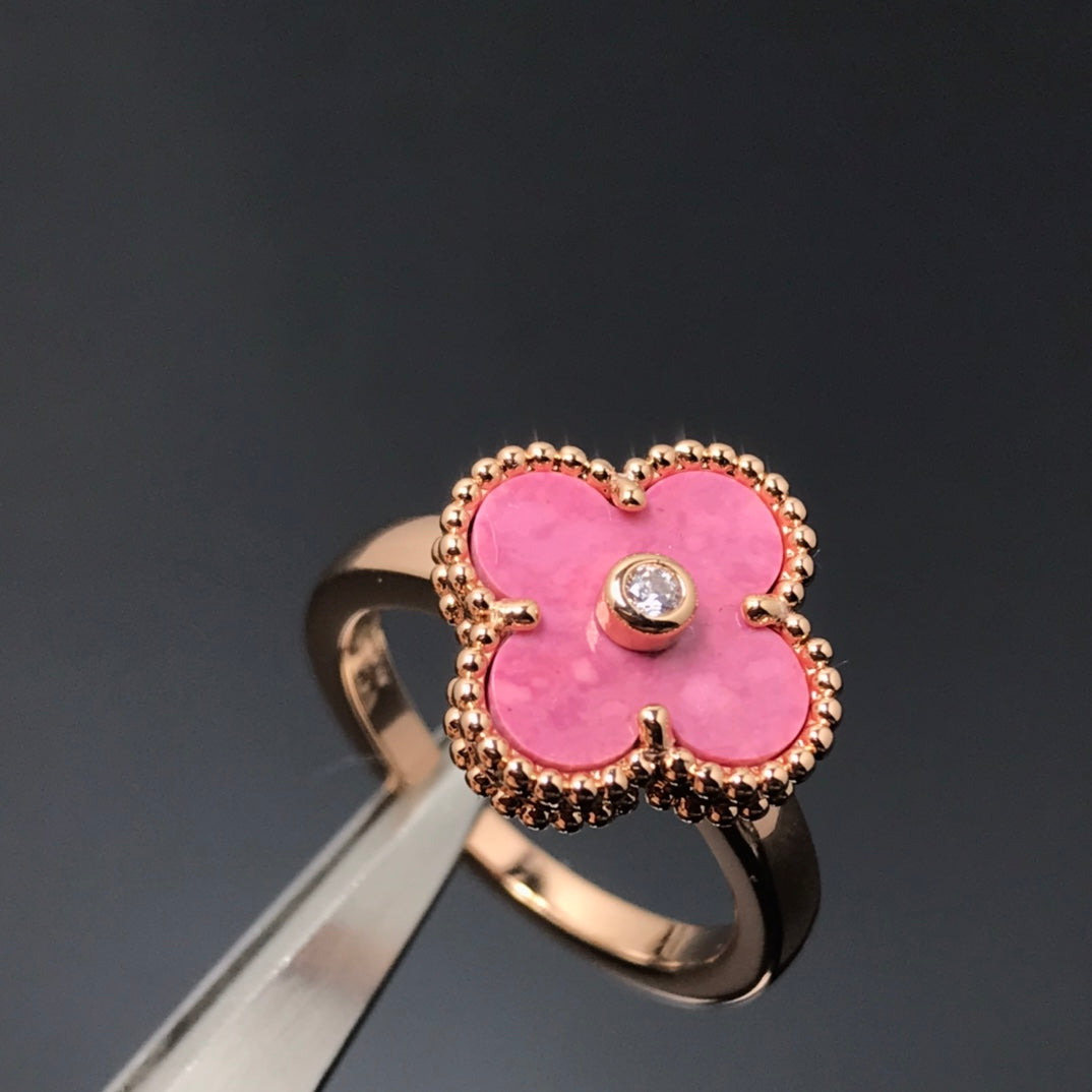 [Regalia Jewelry]CLOVER RHODONITE ROSE GOLD RING