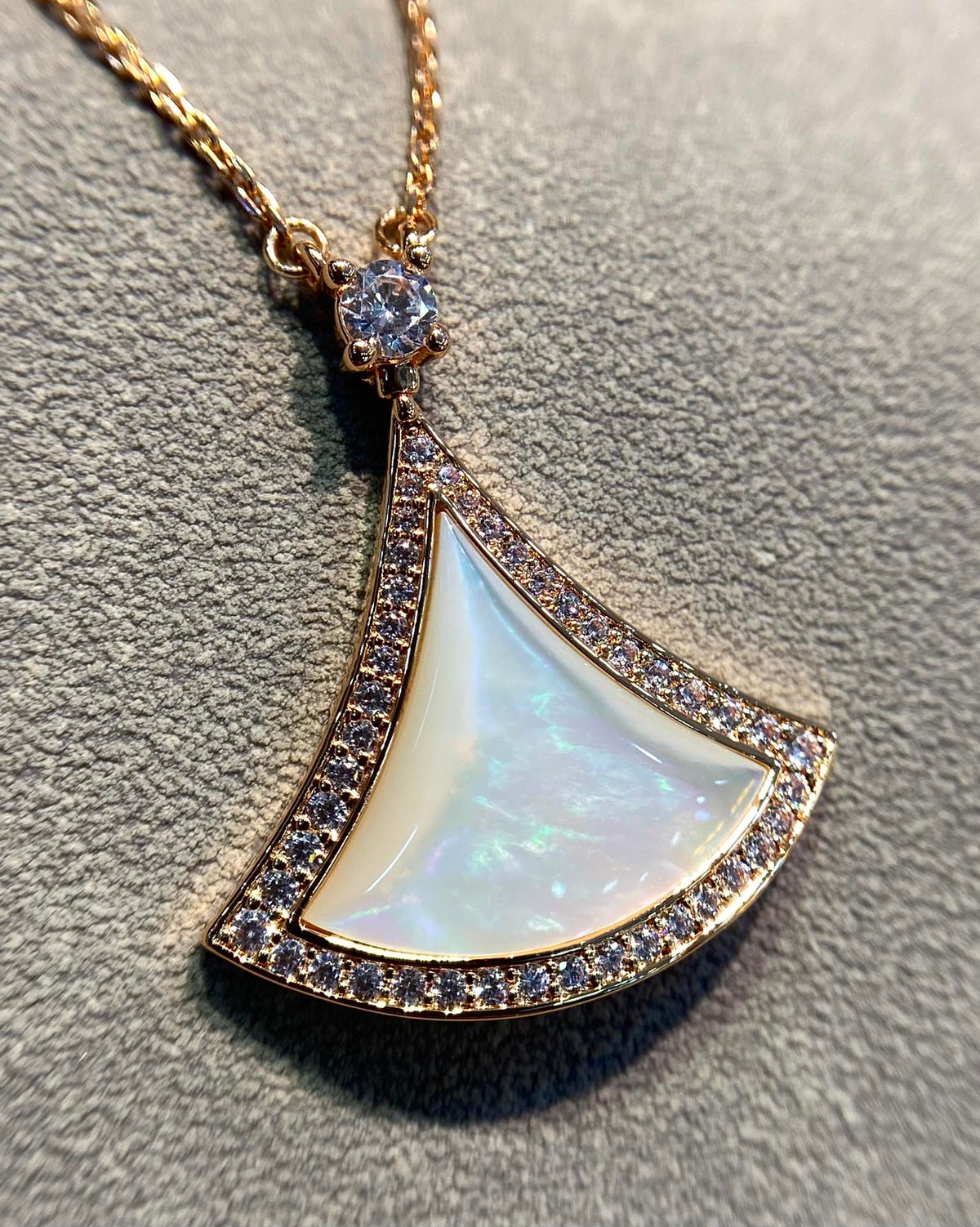 [Regalia Jewelry]DREAM MOP DIAMOND PAVED PINK GOLD NECKLACE