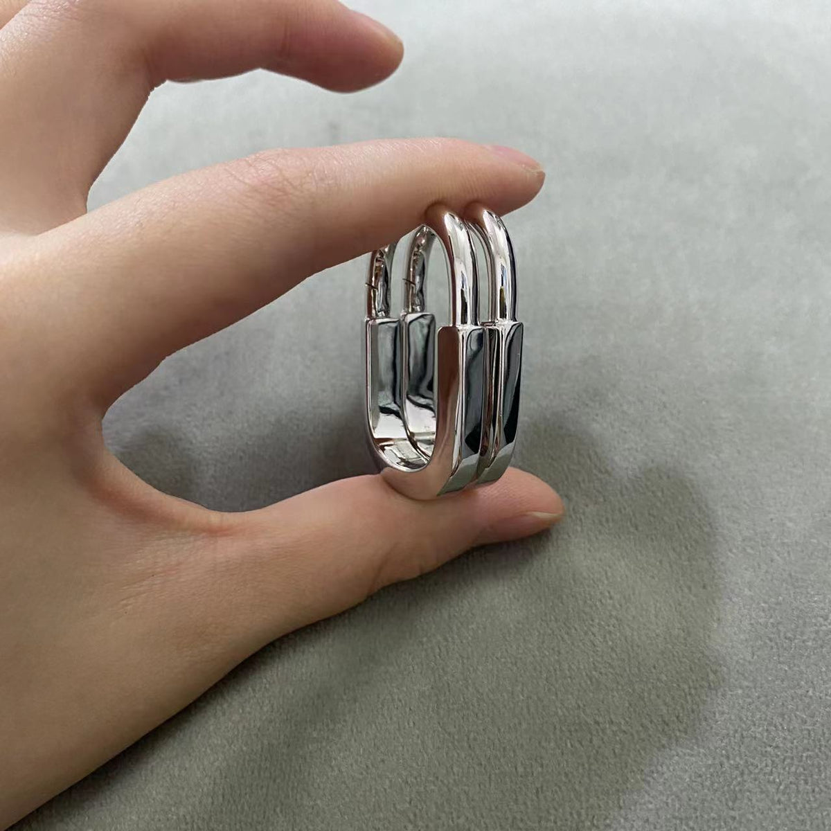 [Regalia Jewels]LOCK MEDIUM EARRINGS