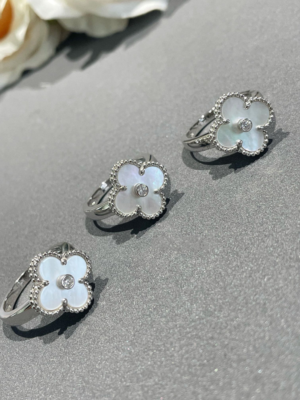 [Regalia Jewelry]CLOVER SILVER MOP DIAMOND RING