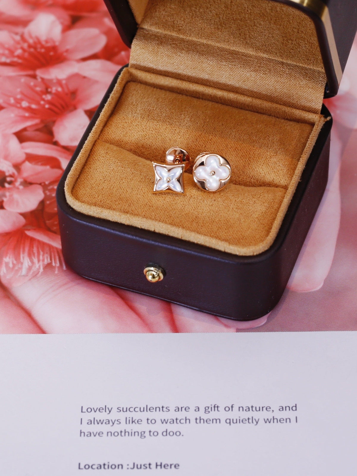 [Regalia Jewelry]STAR AND SUN PINK GOLD MOP STUD EARRINGS