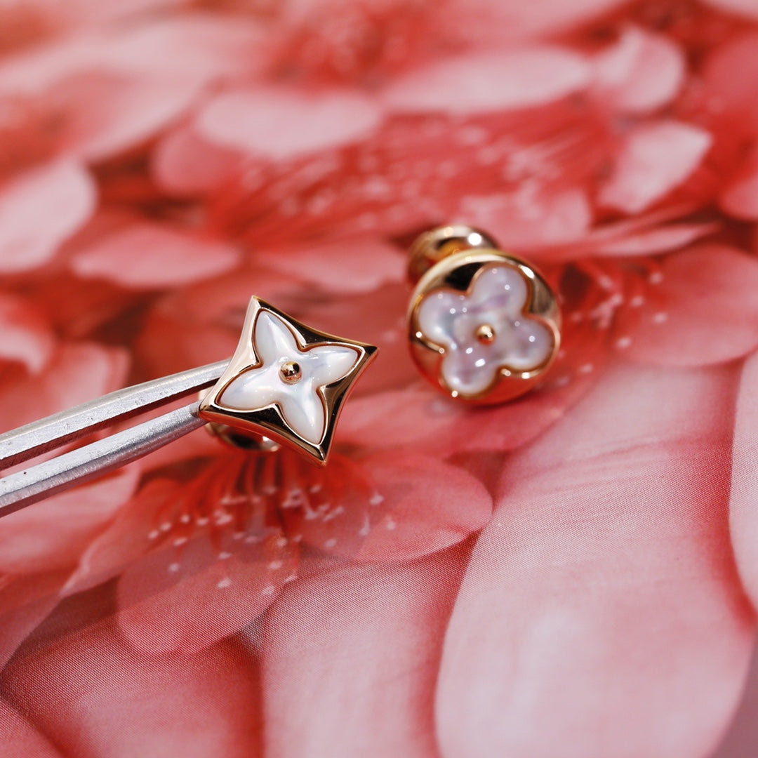 [Regalia Jewelry]STAR AND SUN PINK GOLD MOP STUD EARRINGS