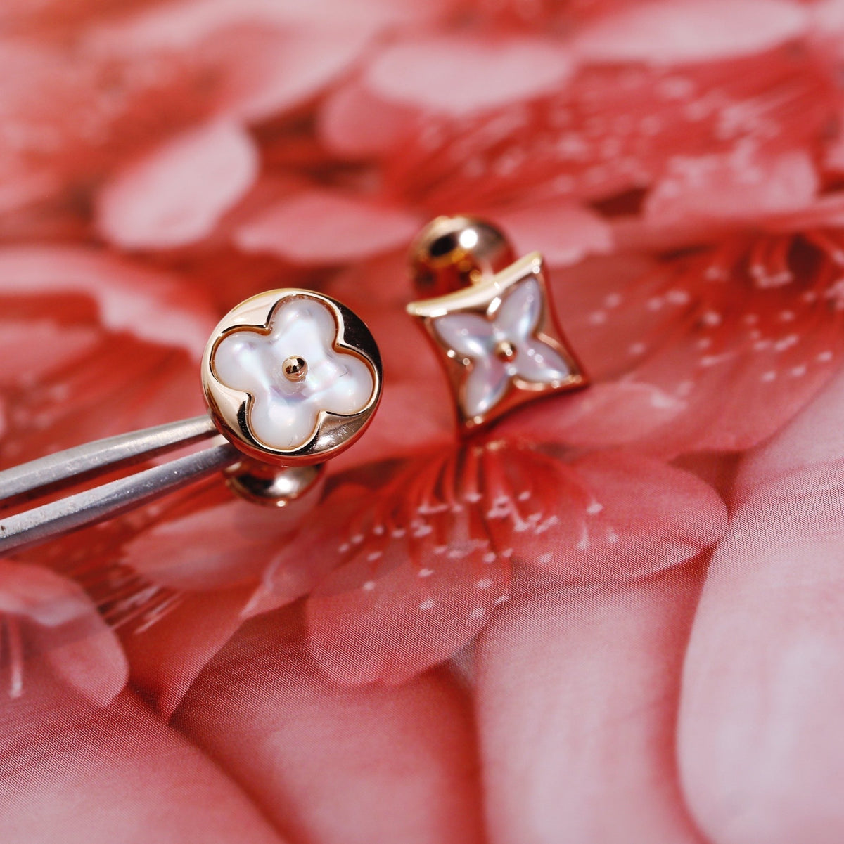 [Regalia Jewelry]STAR AND SUN PINK GOLD MOP STUD EARRINGS