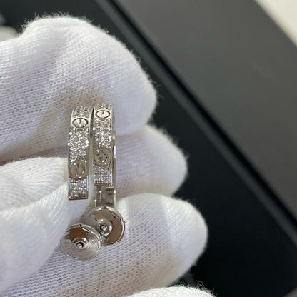[Regalia Jewelry]LOVE DIAMOND SILVER HOOP EARRINGS