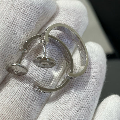 [Regalia Jewelry]LOVE DIAMOND SILVER HOOP EARRINGS