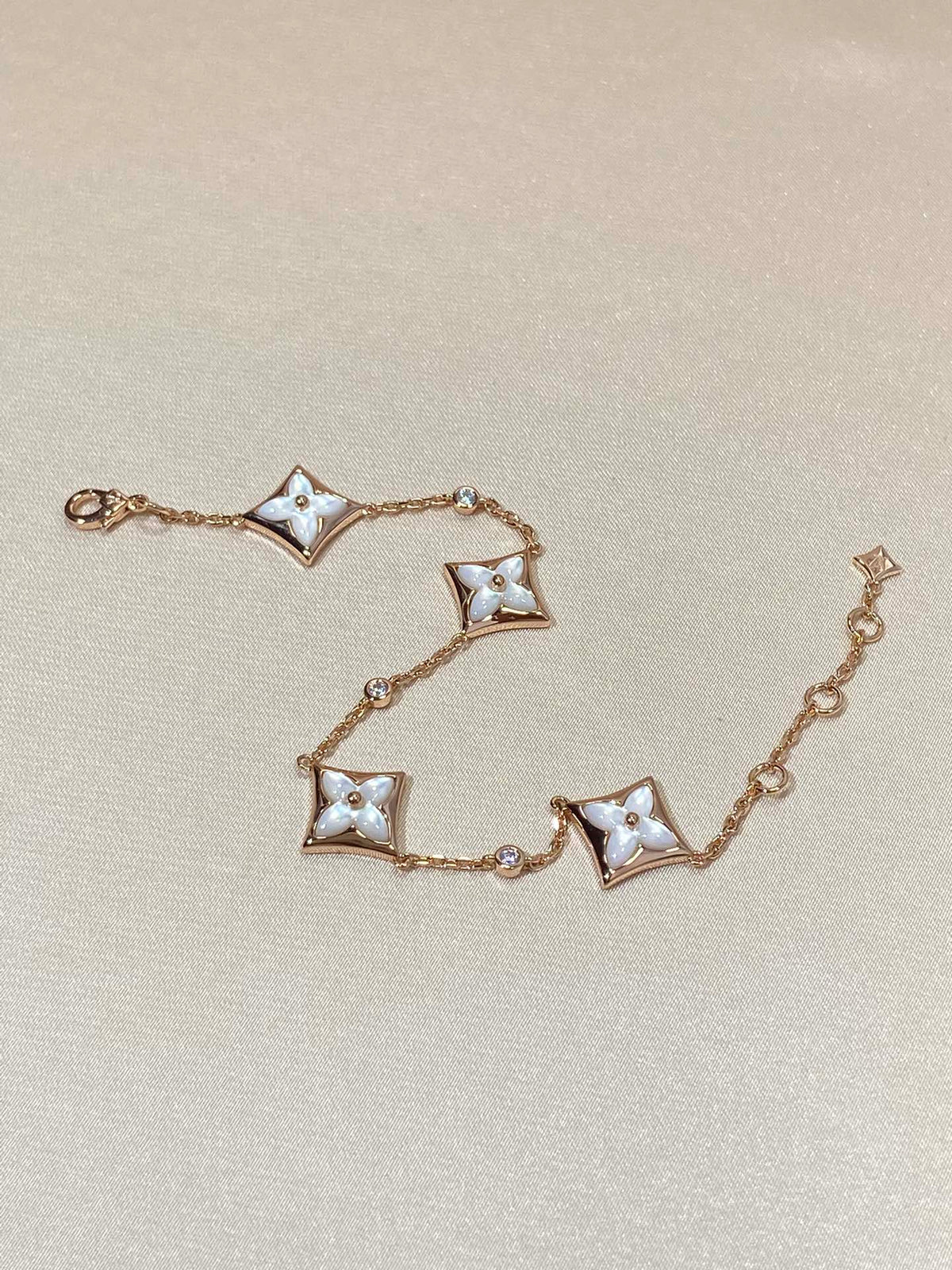 [Regalia Jewelry]STAR 4 MOTIF MOP DIAMOND PINK GOLD BRACELET