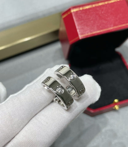 [Regalia Jewelry]LOVE 5.5MM 1 DIAMOND EARRINGS