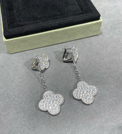 [Regalia Jewelry]CLOVER 2 MOTIFS DIAMOND PAVED SILVER EARRINGS