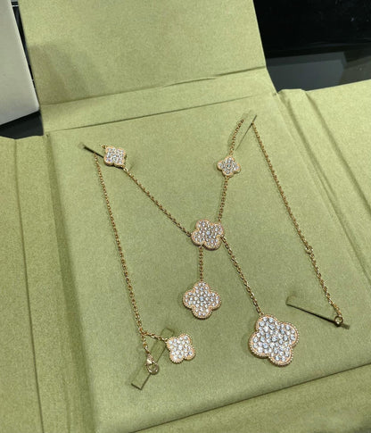 [Regalia Jewelry]CLOVER 6 MOTIF DIAMOND PAVED NECKLACE