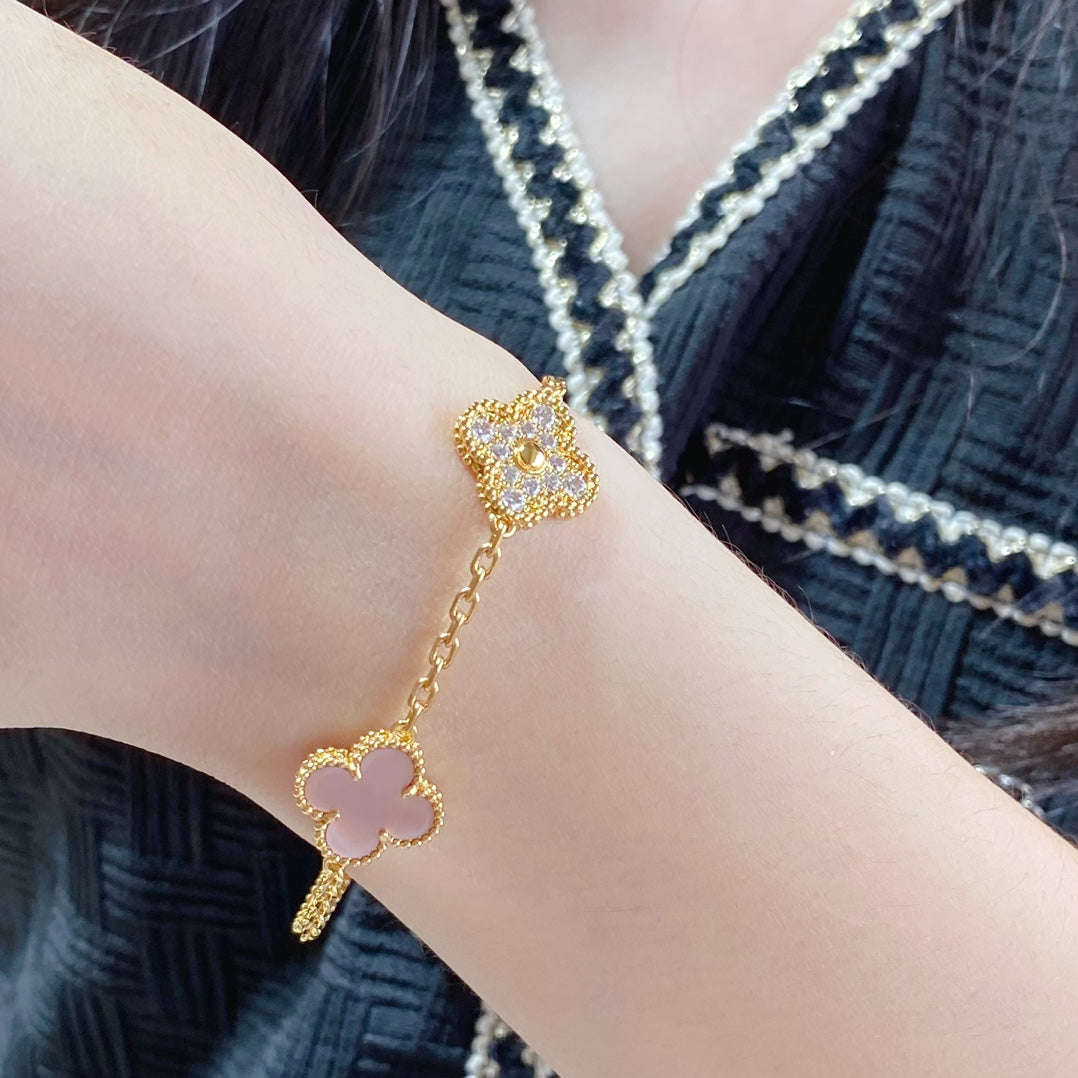 [Regalia Jewelry]CLOVER 5 MOTIF DIAMOND PINK MOP PINK GOLD BRACELET