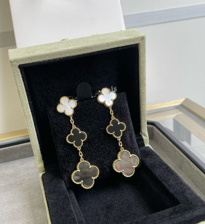 [Regalia Jewelry]CLOVER 3 MOTIF MOP ONYX DARK MOP PINK GOLD EARRINGS