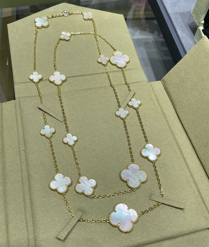 [Regalia Jewelry]CLOVER 16 MOTIF WHITE MOP GOLD NECKLACE