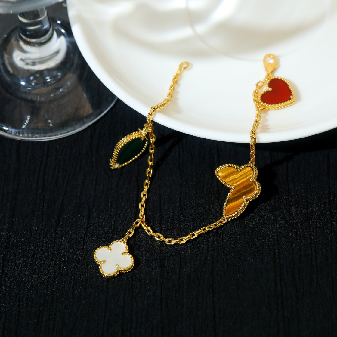 [Regalia Jewelry]LUCKY SPRING 5 MOTIF GOLD BRACELET