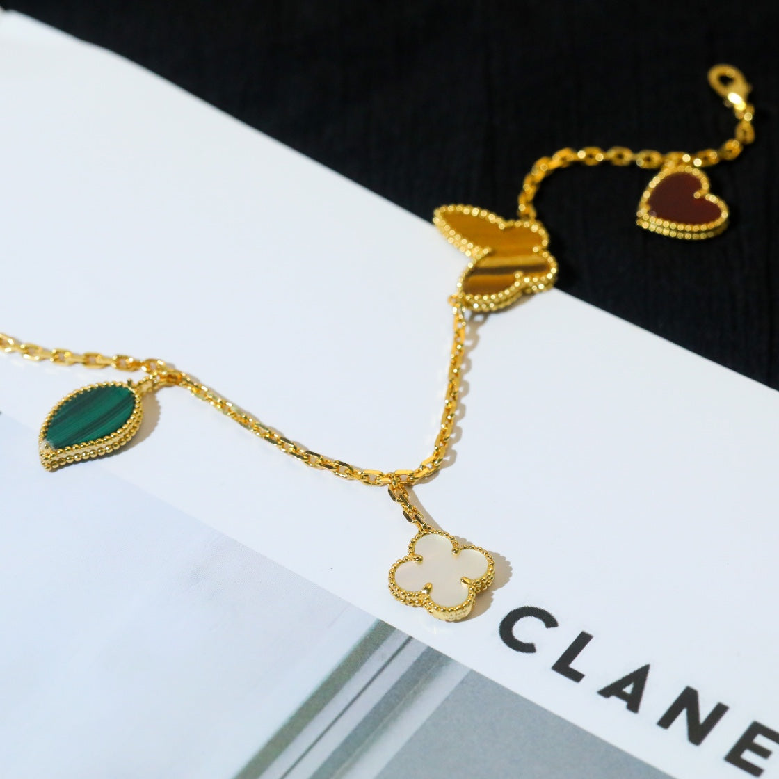 [Regalia Jewelry]LUCKY SPRING 5 MOTIF GOLD BRACELET