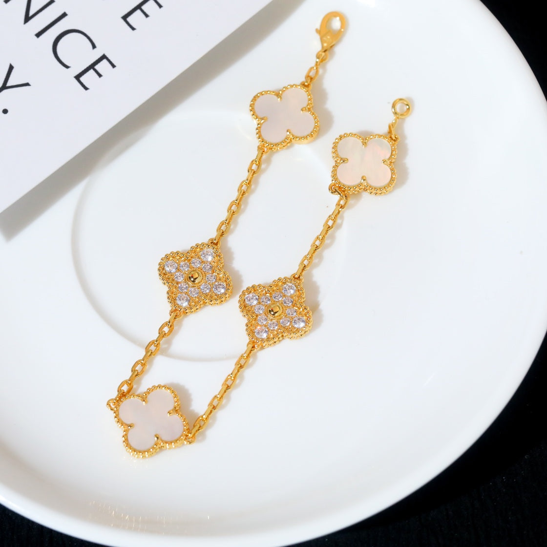 [Regalia Jewelry]CLOVER BRACELET 5 MOTIF WHITE MOP DIAMOND
