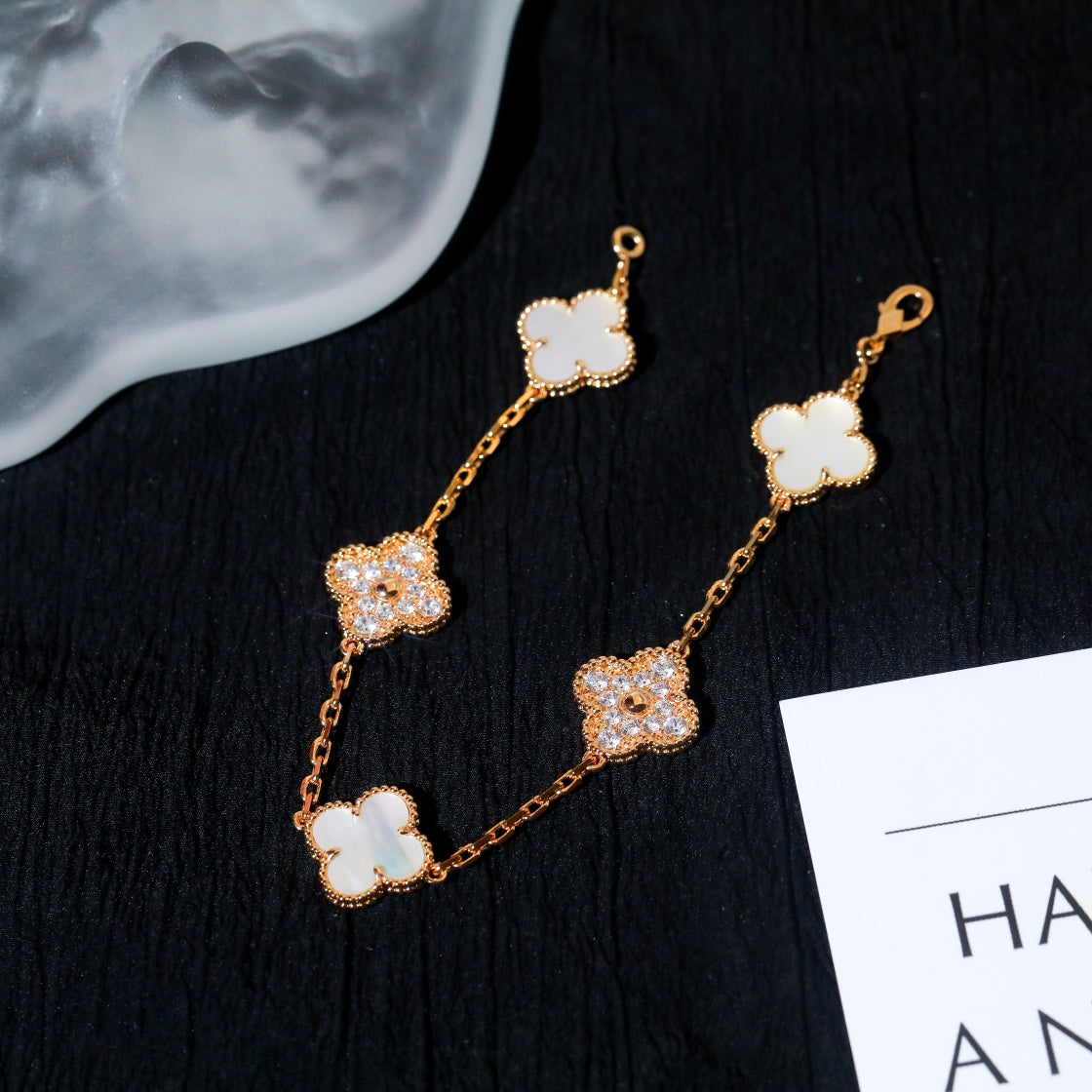[Regalia Jewelry]CLOVER BRACELET 5 MOTIF WHITE MOP DIAMOND