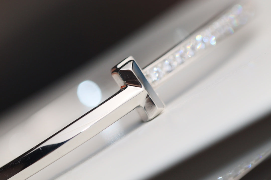 [Regalia Jewels]NARROW T1 HINGED BANGLE DIAMOND SILVER