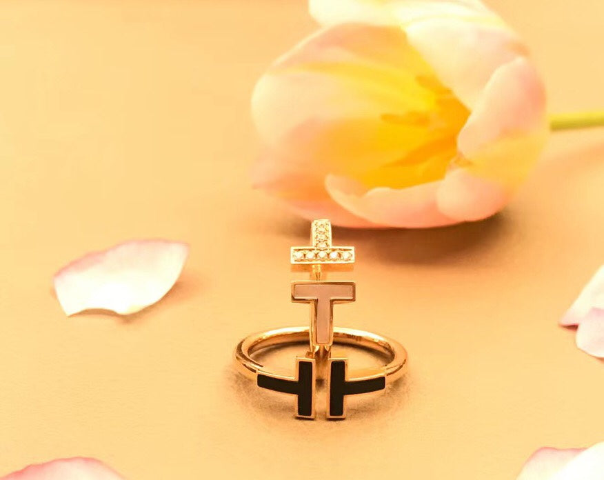 [Regalia Jewels]T SMALL ONYX PINK GOLD RING