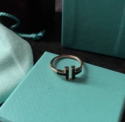 [Regalia Jewels]T SMALL ONYX PINK GOLD RING