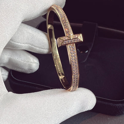 [Regalia Jewels]T1 WIDE HINGED BANGLE DIAMOND PAVED BRACELET
