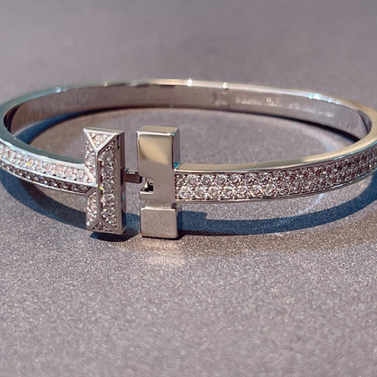 [Regalia Jewels]T1 WIDE HINGED BANGLE DIAMOND PAVED BRACELET
