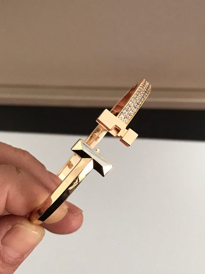 [Regalia Jewels]T1 WIDE DIAMOND HINGED BANGLE PINK GOLD