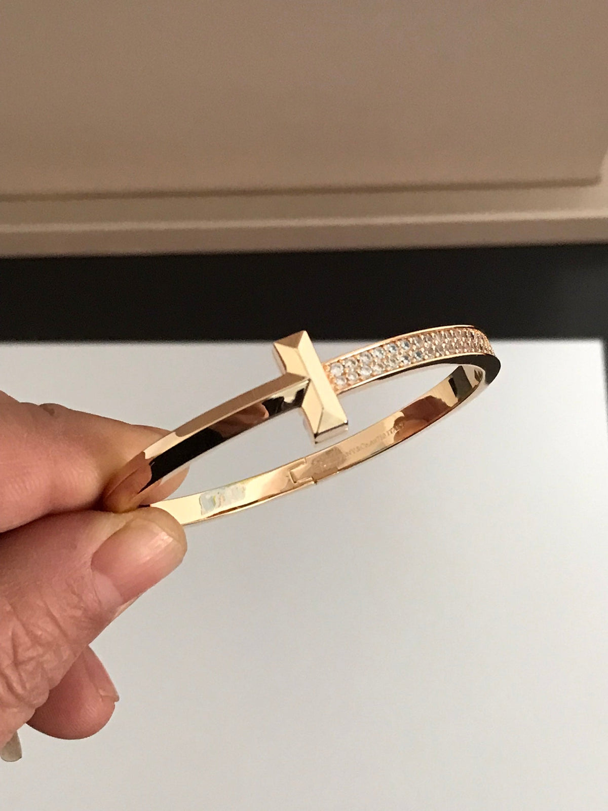 [Regalia Jewels]T1 WIDE DIAMOND HINGED BANGLE PINK GOLD