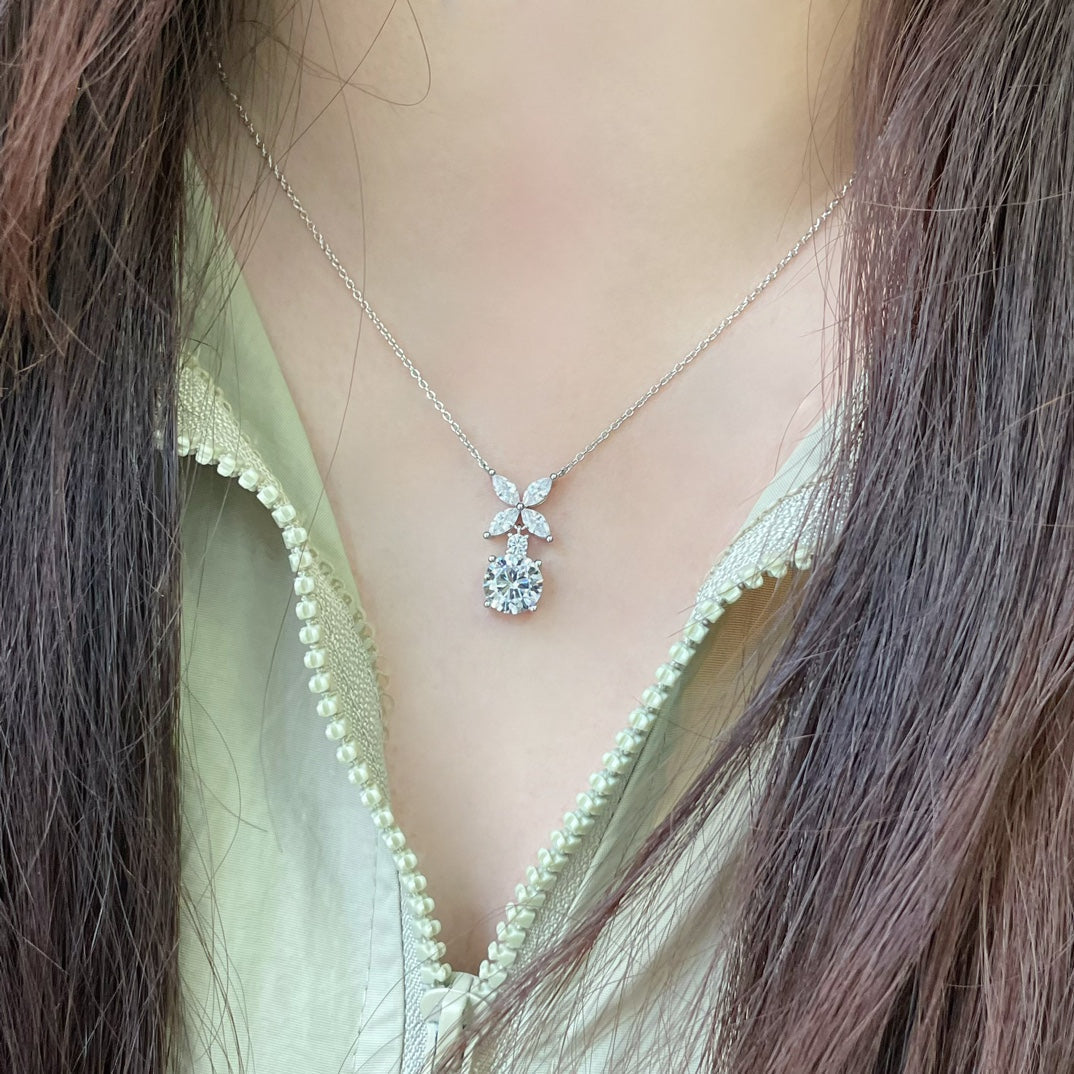 [Regalia Jewels]VICTORIA PENDANT SILVER DIAMOND NECKLACE