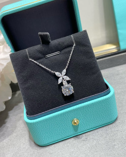 [Regalia Jewels]VICTORIA PENDANT SILVER DIAMOND NECKLACE